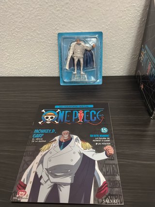 Figura Monkey D. Garp - One Piece Salvat