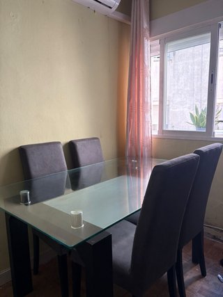 Comedor de Cristal con 6 Sillas