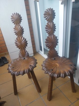 Pareja de Sillas Brutalistas de Madera