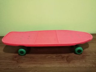 Monopatín Skateboard ruedas verdes