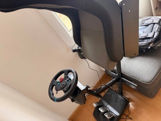 Volante Logitech G29 con Asiento de Simulación