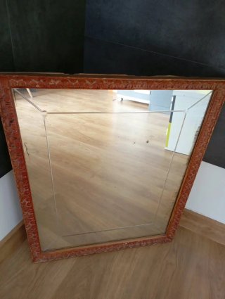 Espejo Antiguo con Marco de Madera