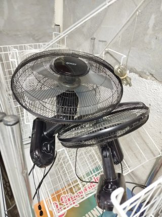 2 Ventiladores SOGO Negros