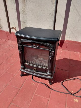 Estufa Eléctrica Decorativa Negra