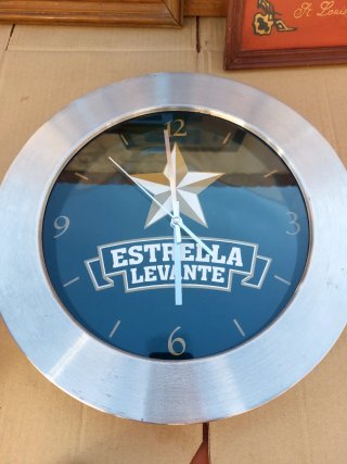 Reloj de Pared Estrella Levante