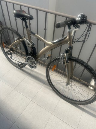 Bicicleta Híbrida B'Twin Trekking