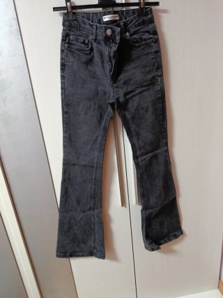 Pantalón Negro Pull&Bear Talla 34