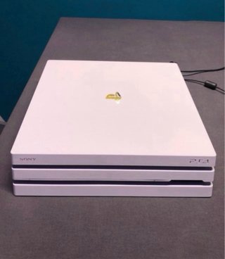 PS4 Pro (PlayStation 4 Pro) 1TB Blanca