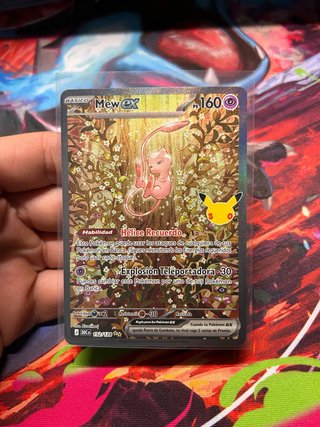 Carta Pokémon Mew ex 152/128