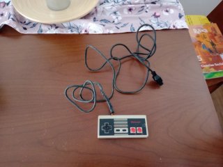 Mando NES (Nintendo Entertainment System)