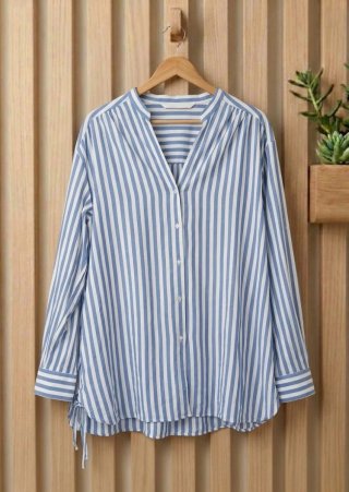 Camisa de Rayas Azul y Blanca