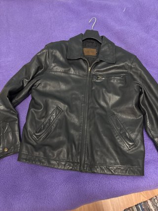 Chaqueta de cuero negra para hombre