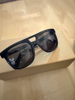 Gafas de sol Loewe negras