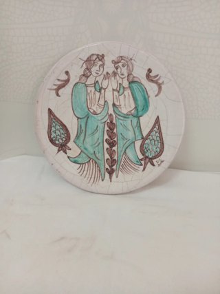 Plato decorativo de cerámica