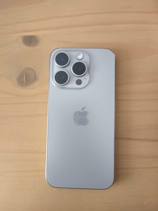 iPhone 15 Pro Plateado
