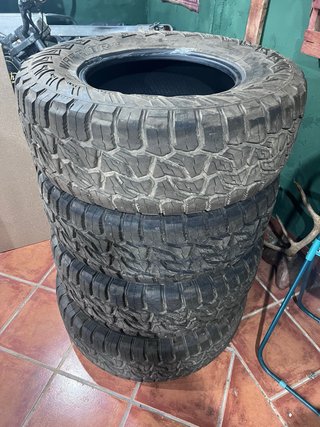 4 Neumáticos 285/70/17