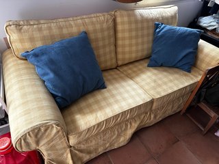 Sofá de dos plazas 180 cm