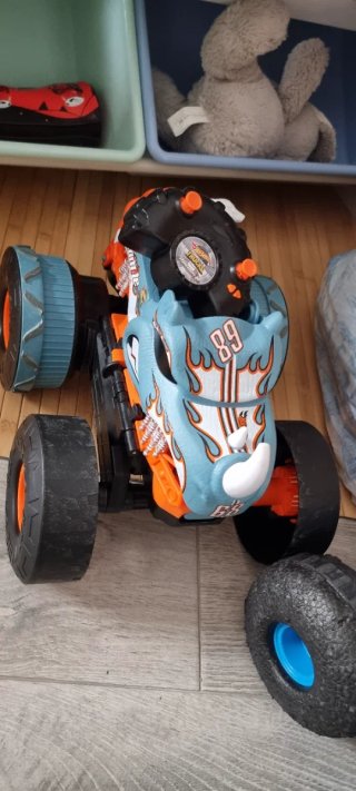 Hot Wheels RC Rhino Radiocontrol