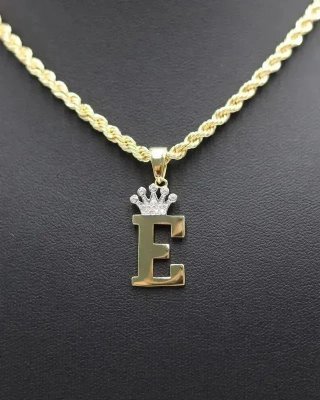 Colgante Letra E con Corona y Circonitas
