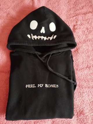 Sudadera Negra con Capucha
