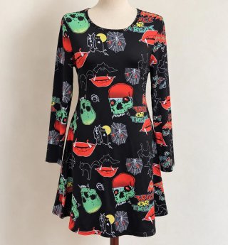 Vestido gótico de calaveras