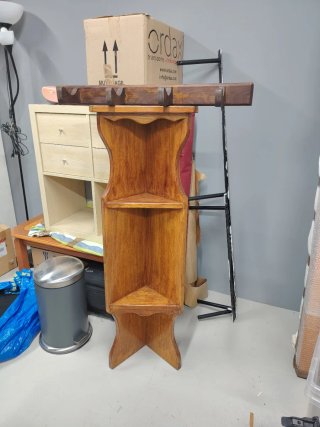 Mueble Esquinero de Madera