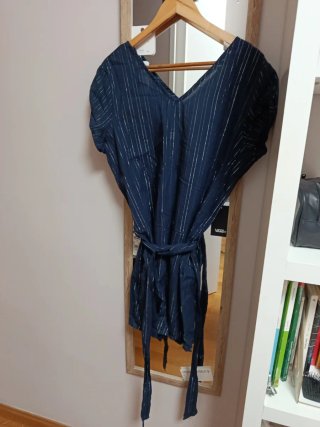 Mono de verano azul con rayas