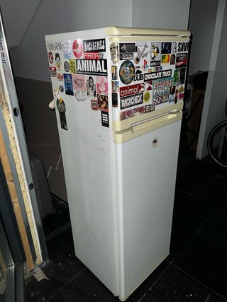 Nevera de dos puertas