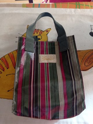 Bolsito Benetton de Rayas