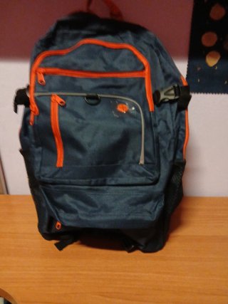 Mochila con multiples bolsillos