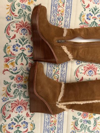 Botas UGG con cuña