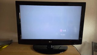 Televisor LG 37LF2510