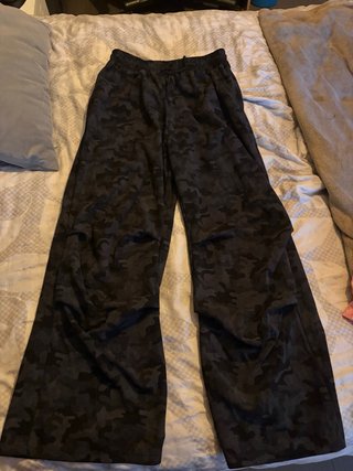 Pantalón de chándal ancho estampado