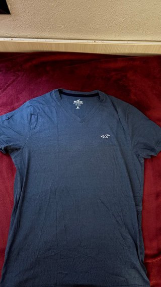 Camiseta Hollister Azul Cuello en V