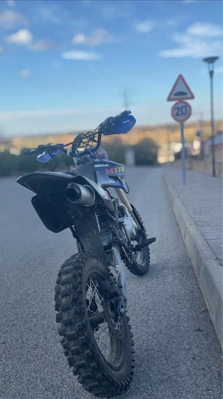 Moto de Motocross Malcor XM MTR 125cc