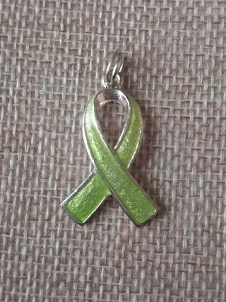 Colgante Lazo Verde Metálico