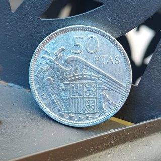 Moneda 50 Pesetas 1957 canto una grande y libre