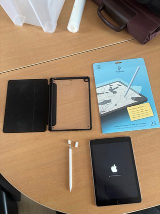iPad 6ª Gen + funda + Apple Pencil + paperlike