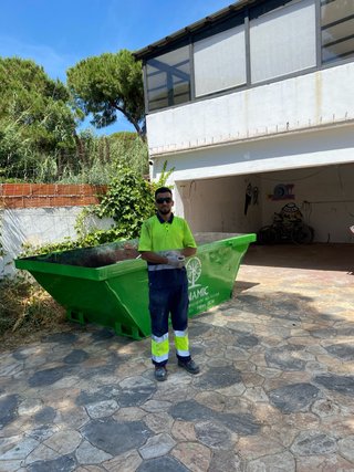 Busco trabajo persona responsabley trabajador 8€