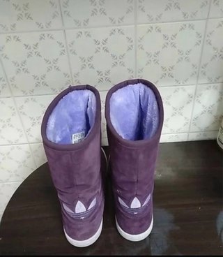 Botas de nieve Adidas moradas