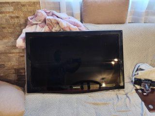 TV Samsung 40" HD, sin pie