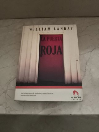 La puerta roja