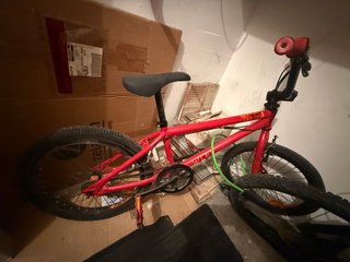 Bicicleta BMX Decathlon Roja