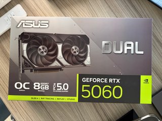 Tarjeta Gráfica ASUS Dual RTX 5060 8GB