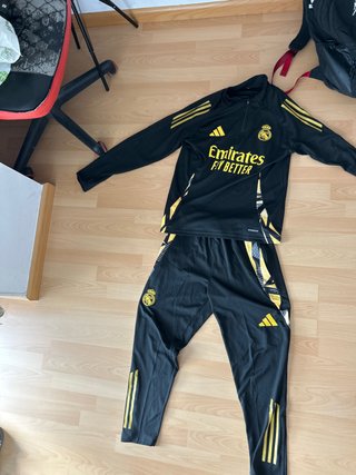 Chándal Real Madrid Adidas Negro y Dorado