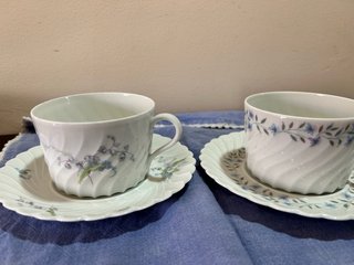 Set de 2 Tazas de Desayuno con Platos