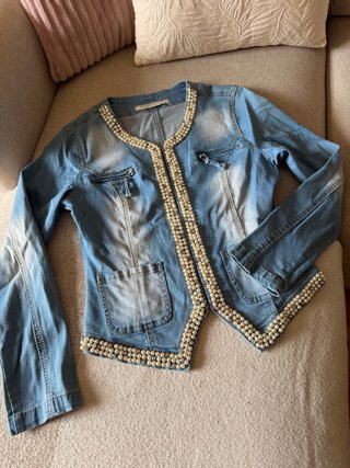 Chaqueta Vaquera con Perlas