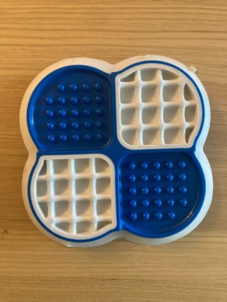 Plato de Entretenimiento para Perros