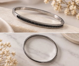 Pulsera rígida con incrustaciones brillantes.
