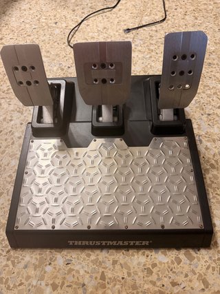 Pedales Thrustmaster T-LCM